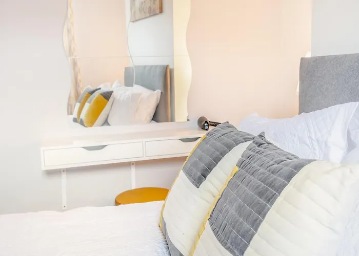 Buttercup Apartment - Uk42382